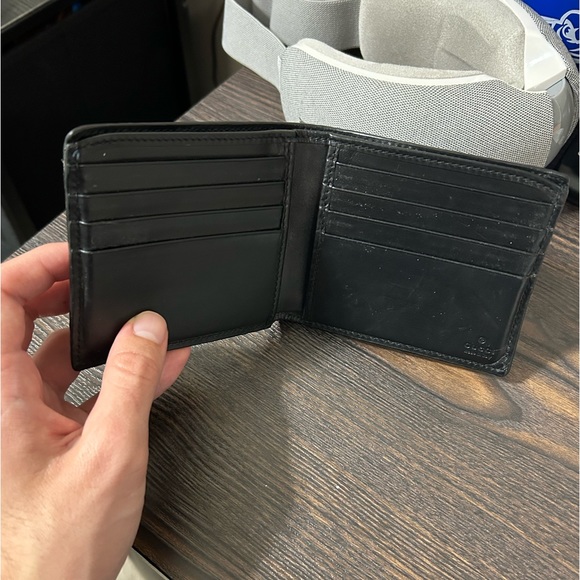 Men’s Gucci Wallet - Picture 2 of 4